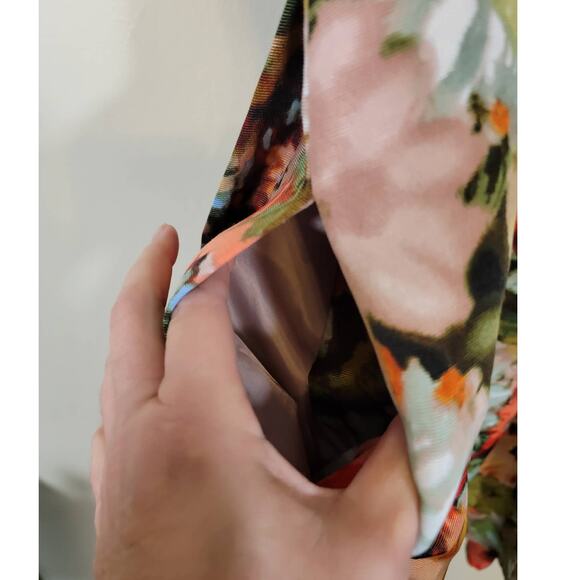 Taylor Women's Floral Fit and Flare Dress Round Neck Multicolor Pockets Size 8 - Picture 8 of 8